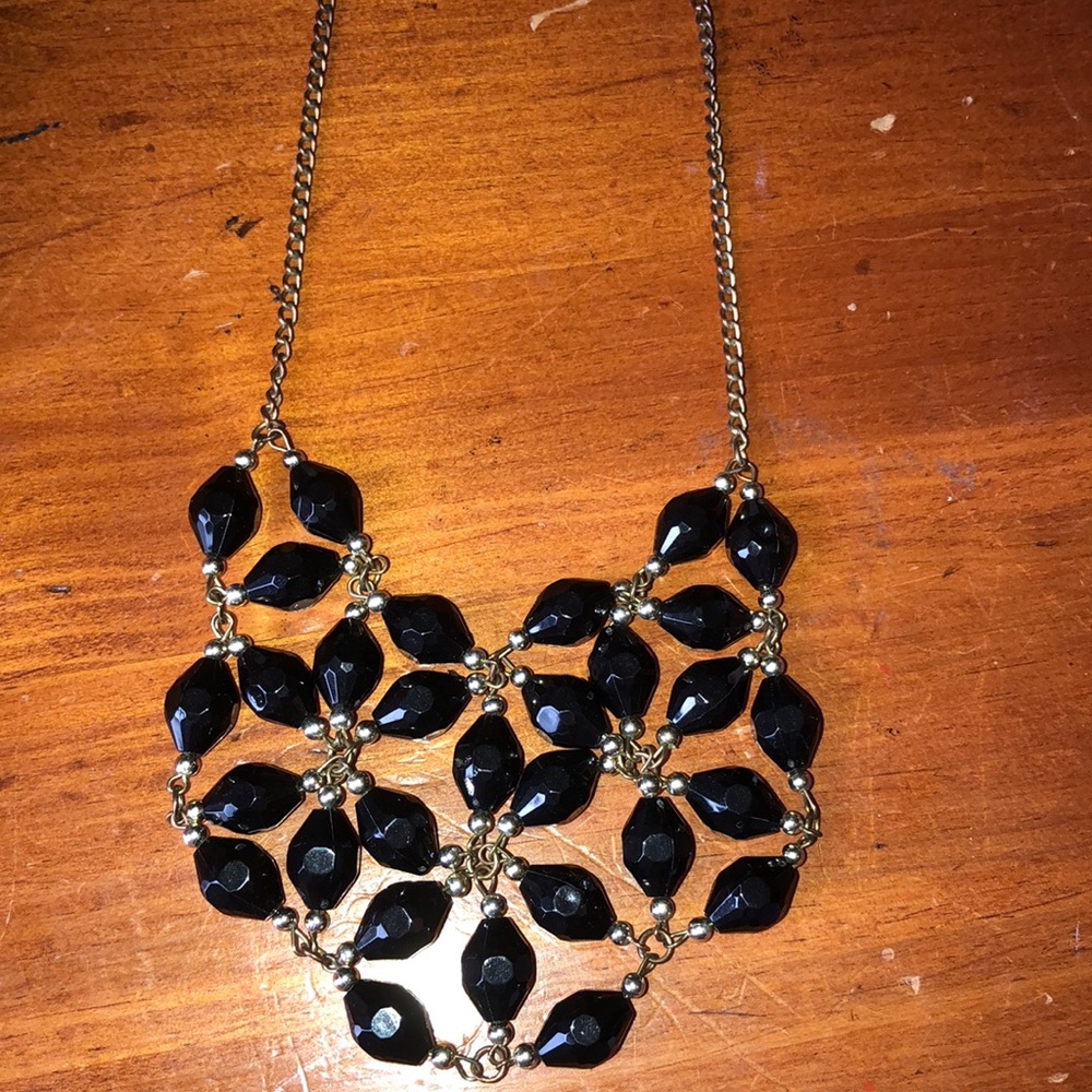 Black Neclace MATCHING EARRINGS INCLUDED